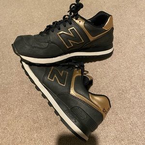 New Balance Size 7 Fashion Sneakers